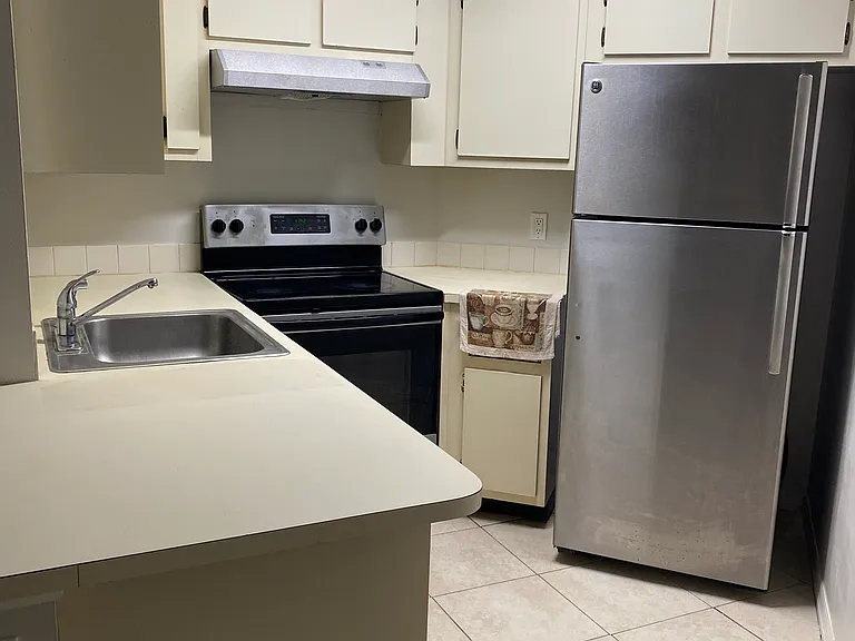 3958 Atrium Dr — Photo 6