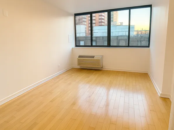 507 East 80th Street image 9 of 21