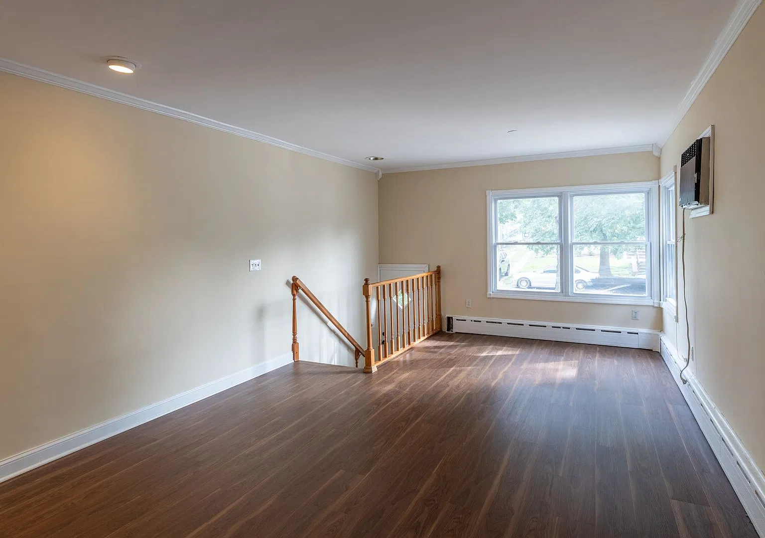 110 N 2nd Ave — Photo 2