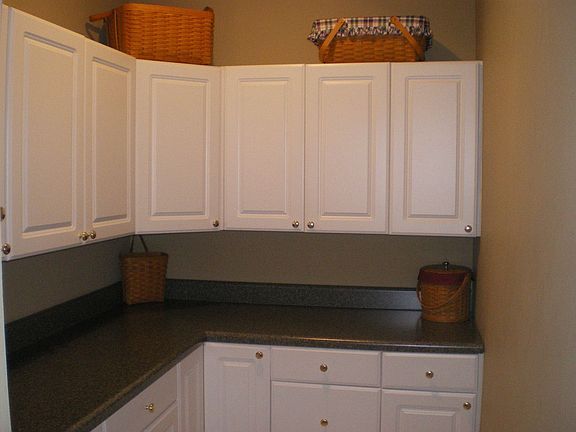 Walk-in Pantry