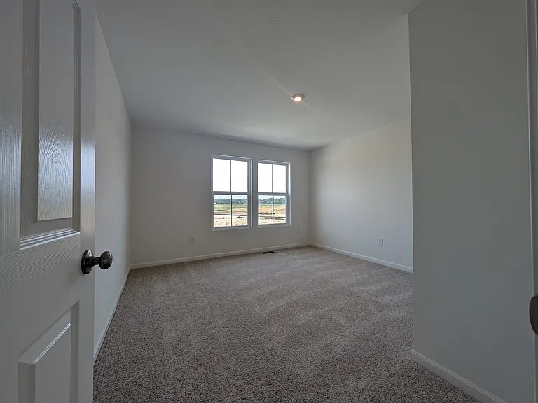 8161 Sycamore Hollow Dr — Photo 24
