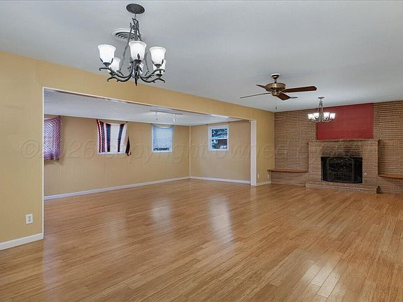 4th image of 3712 S Virginia St