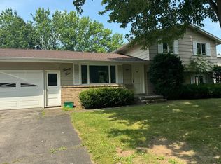 25 Marlands Rd, Rochester, NY 14624