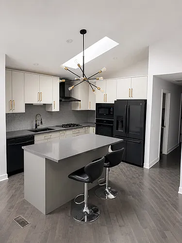 600 Le Parc Cir Photo 1