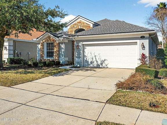 4th image of 1392 FAIRWAY VILLAGE Drive