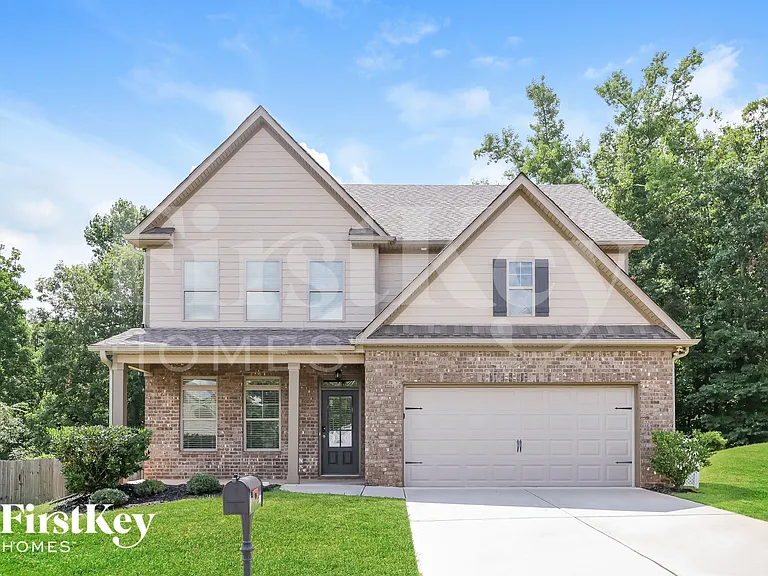 101 Village Park Dr — Photo 1