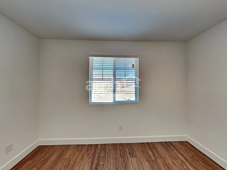 10122 Cathedral Spires Ave — Photo 14