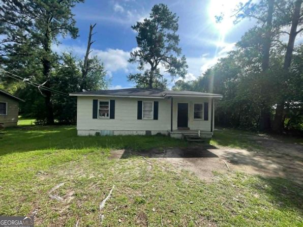 206 Celia Dr