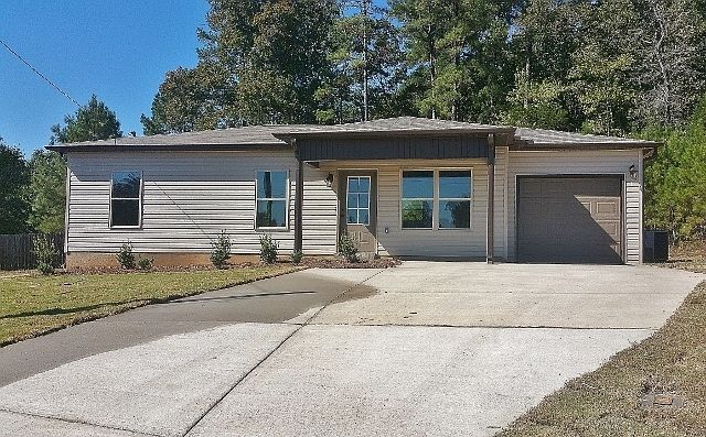 1st image of 18440 Thoroughbred Dr