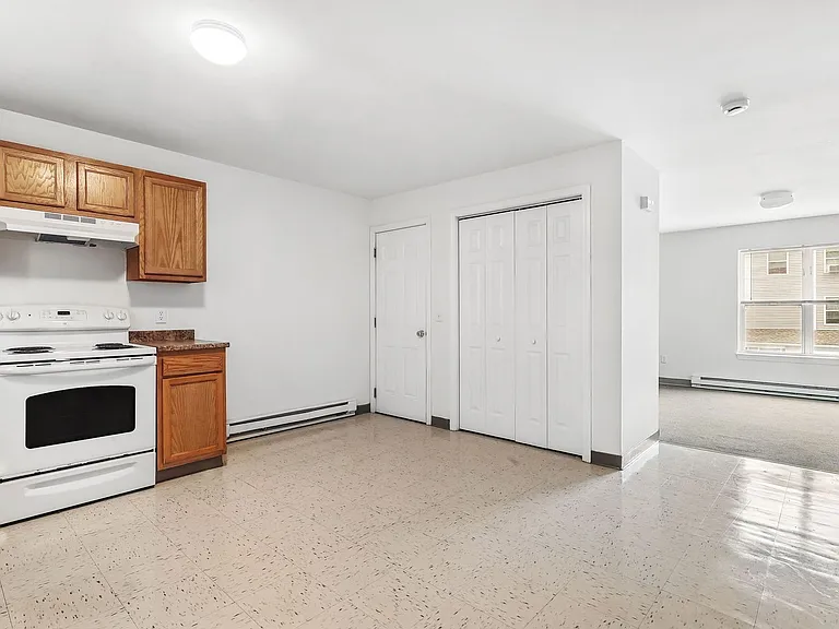 Chestnut Townhomes — Photo 9