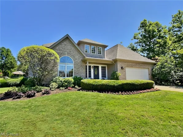 117 Providence Ct, Bratenahl, OH 44108