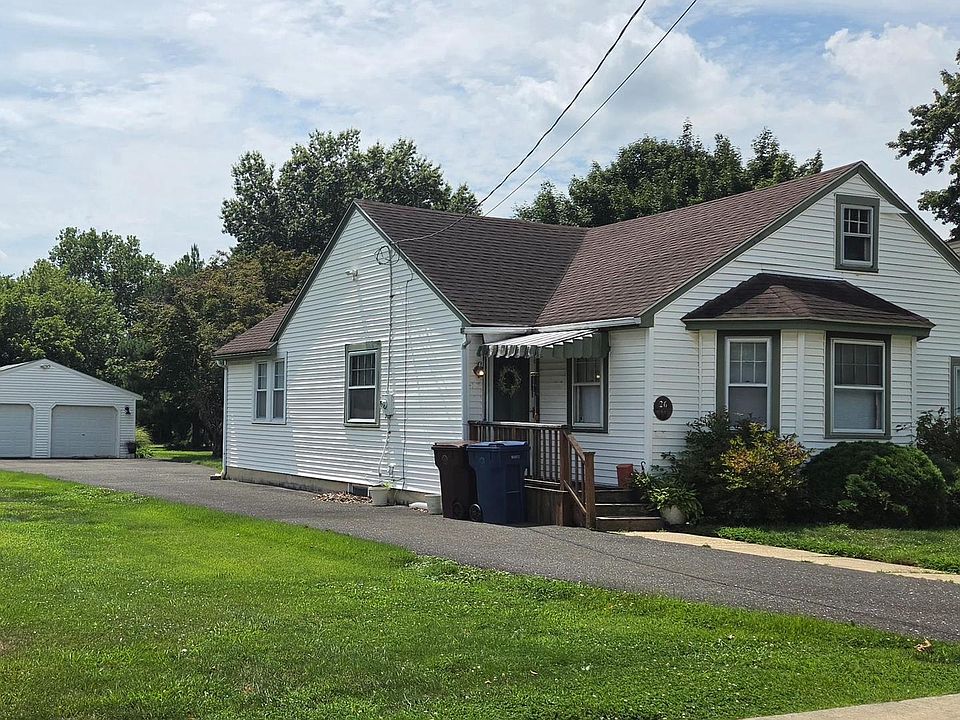 2nd image of 26 Church St