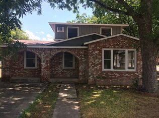 232 S Crisp St, Uvalde, TX 78801