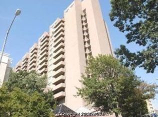 1301 N Courthouse Rd APT 612, Arlington, VA 22201