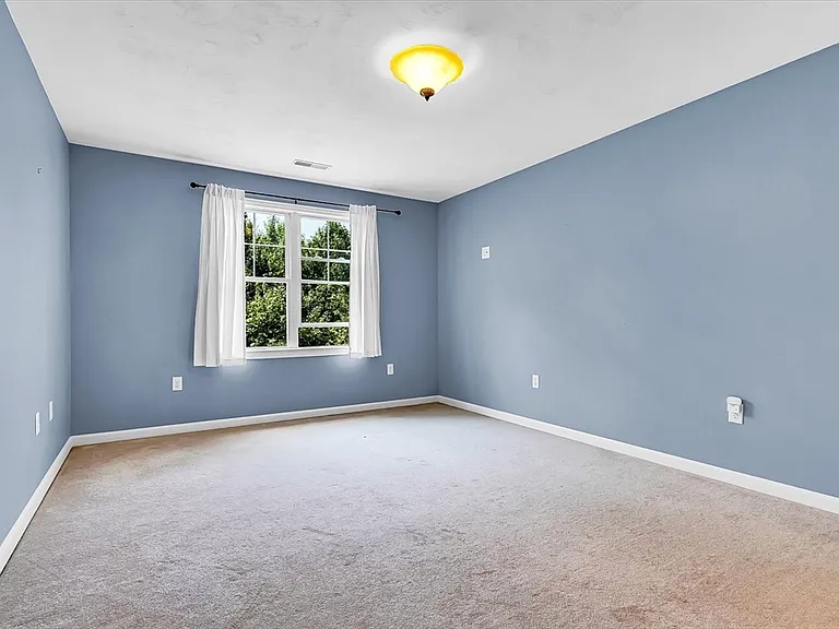 8 Paxton Ct #8 — Photo 35