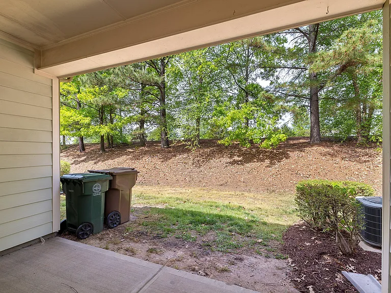120 Point Comfort Ln — Photo 37