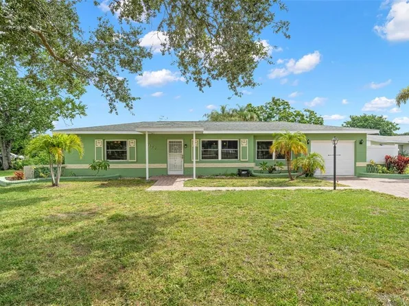 6120 49th Ave N, Kenneth City, FL 33709