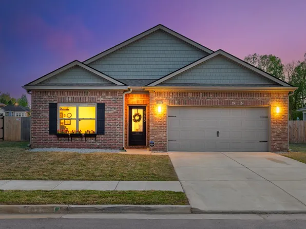 4779 Barrett Oaks Dr S, Millington, TN 38053