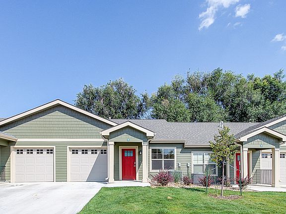 3rd image of 320 23rd Ave #18516388