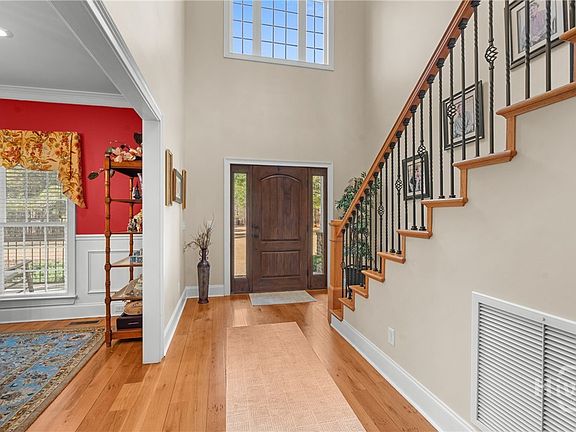 5th image of 1532 Cliponreka Road