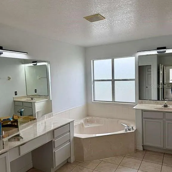 13832 Hawk Lake Dr — Photo 17