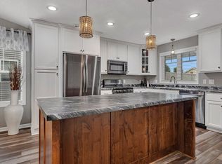 525 Taft Loop S, Cambridge, MN 55008