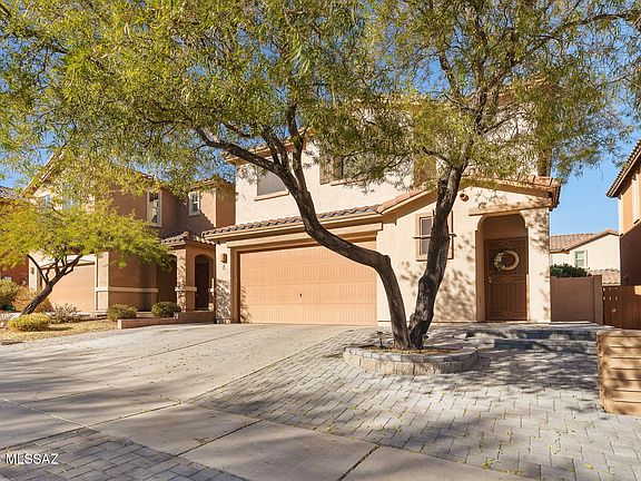 2nd image of 734 W Calle Canto Sereno