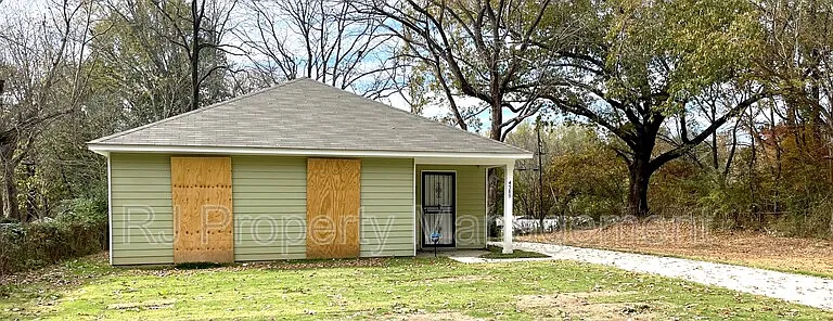 4589 Range Line Rd — Photo 1