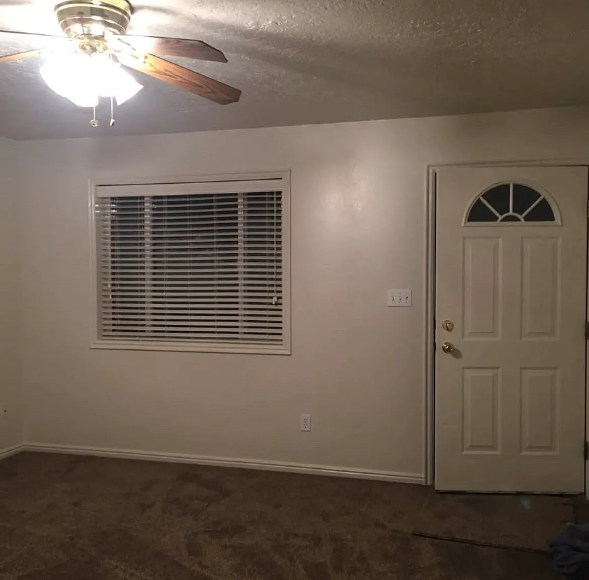 3 bed, 1100 sqft, $1,200 — Photo 3