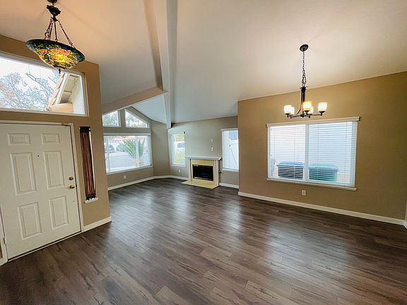 5th image of 39668 Kilkare Cir