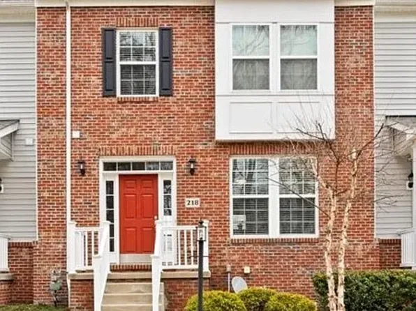 218 Linehan Pl, Cranberry Township, PA 16066