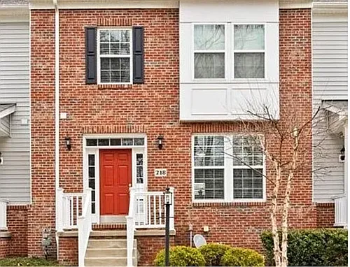 218 Linehan Pl Photo 1