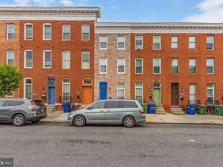 1235 N Bond St — Photo 2