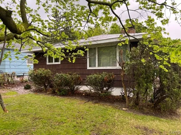 129 Alden St, Syracuse, NY 13210