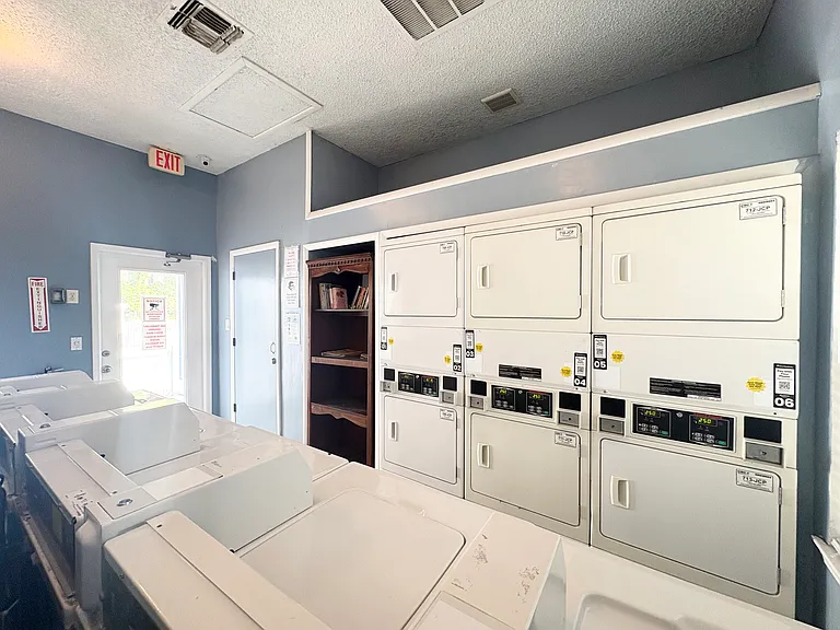 2569 Grassy Point Dr #109 — Photo 19