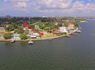 562 Belle Point Dr, Saint Pete Beach, FL 33706