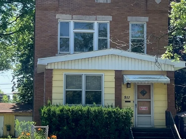 (undisclosed Address), North Chicago, IL 60064