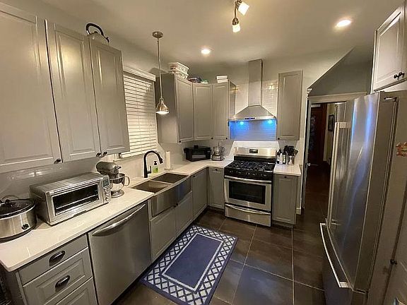 3rd image of 771 S 22nd St