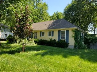 9925 Oakdell Dr, Kansas City, MO 64114