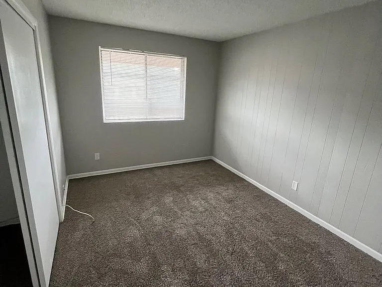 2332 N Cotner Blvd — Photo 4