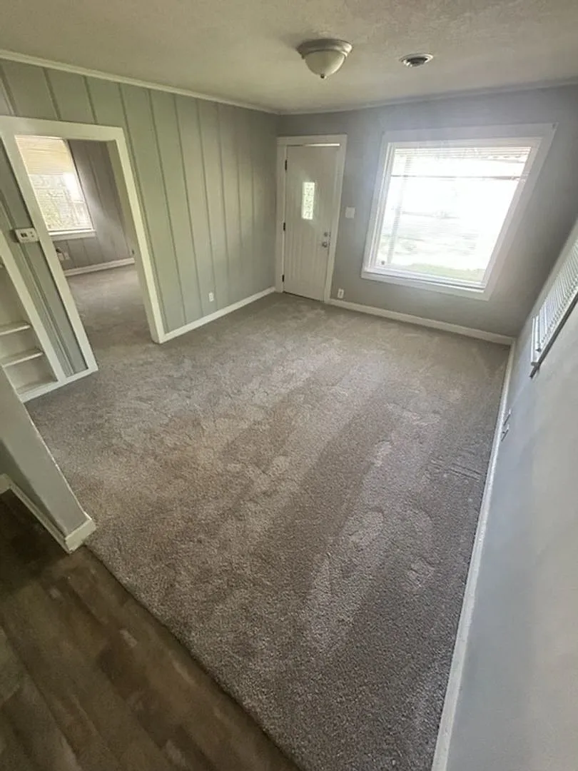 Ranch Style 2 Bedroom!! — Photo 2