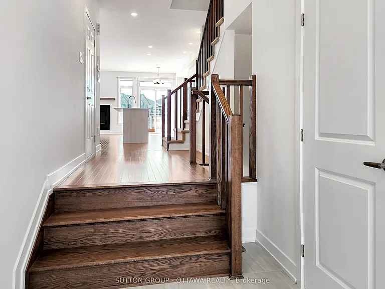 274 Darjeeling Ave — Photo 6