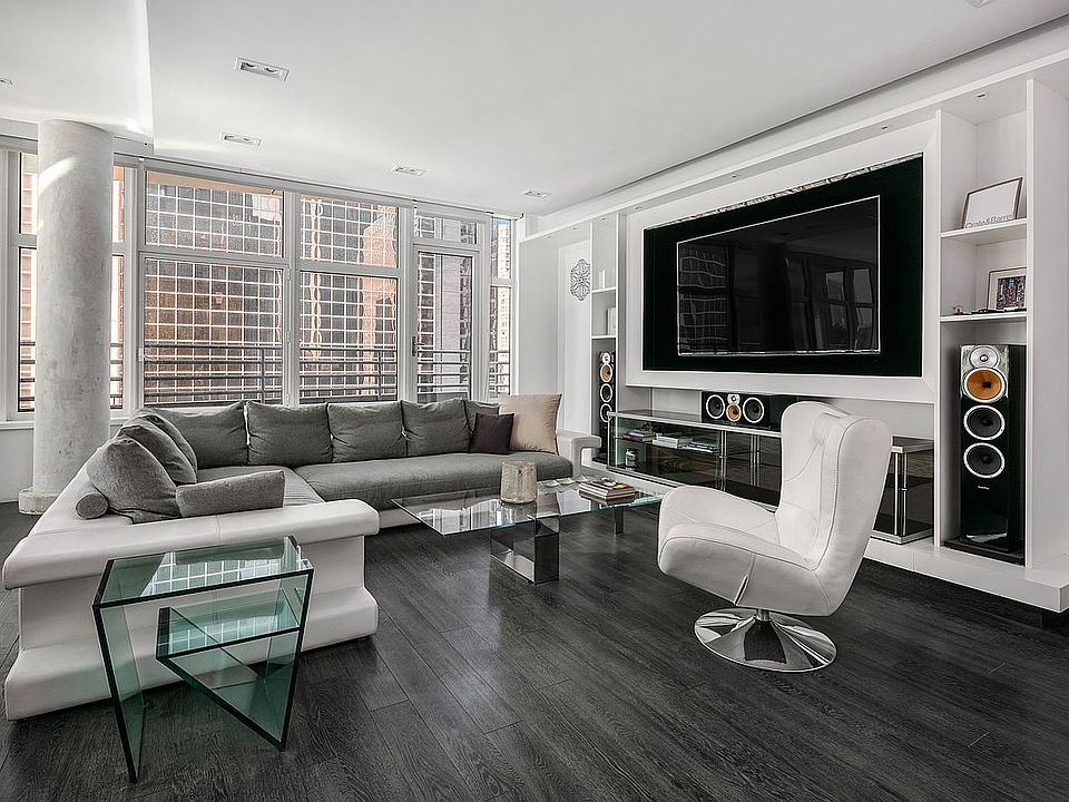 1st image of 1600 Broadway #Ph1c
