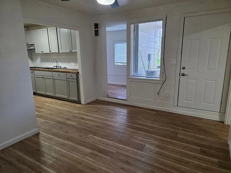 1112-1118 Continental St — Photo 1