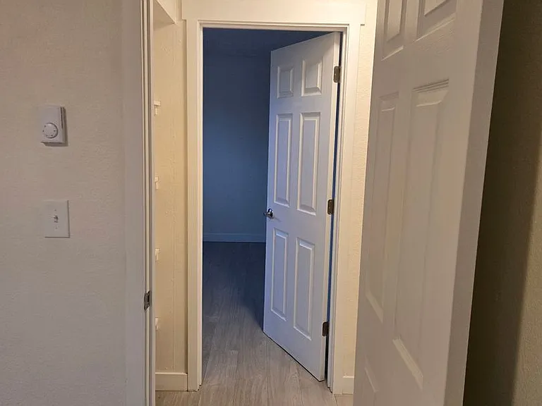Meadow Creek Apartments — Photo 9