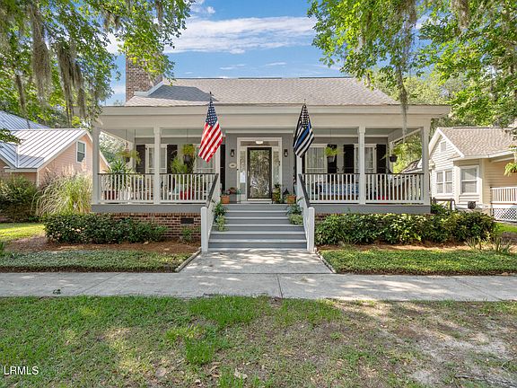2nd image of 9 Holbrook Drive