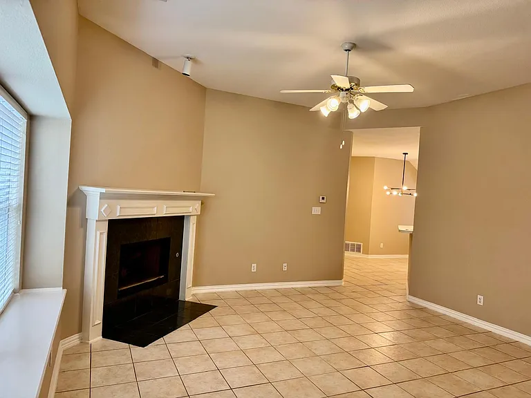 2151 Arbor Creek Dr — Photo 11