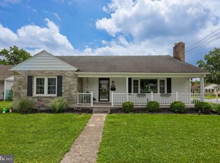 333 W Ferdinand St, Manheim, PA 17545