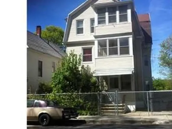 155 Waterville St, Waterbury, CT 06710