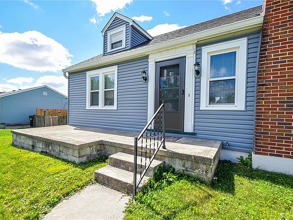 3rd image of 216 Loretta Dr